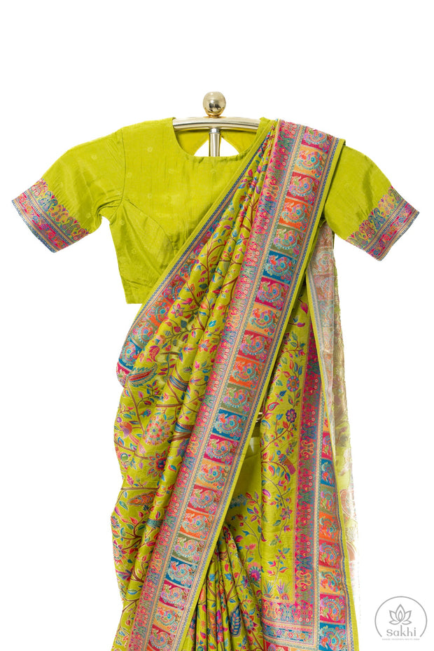 Green Munga Silk Saree With Matching Blouse