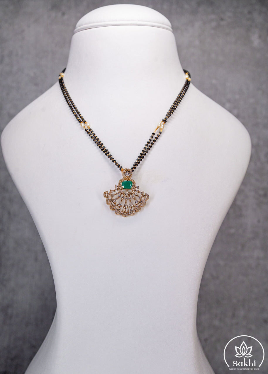 Elegant Green Stone Black Beads Necklace Set
