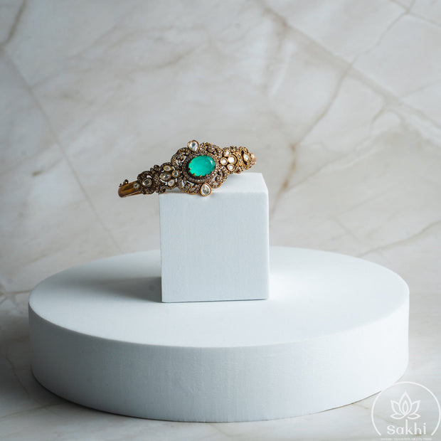 Victorian Emerald Openable Bracelet