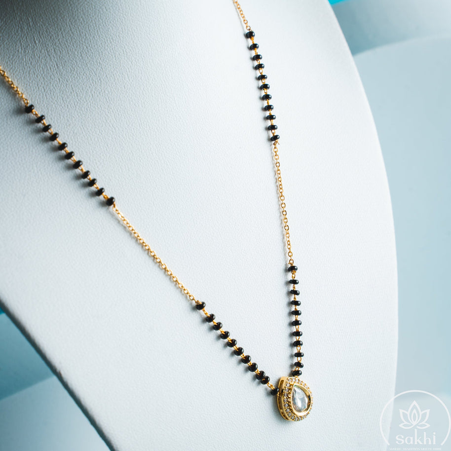 Teardrop Grace Black Beads Necklace