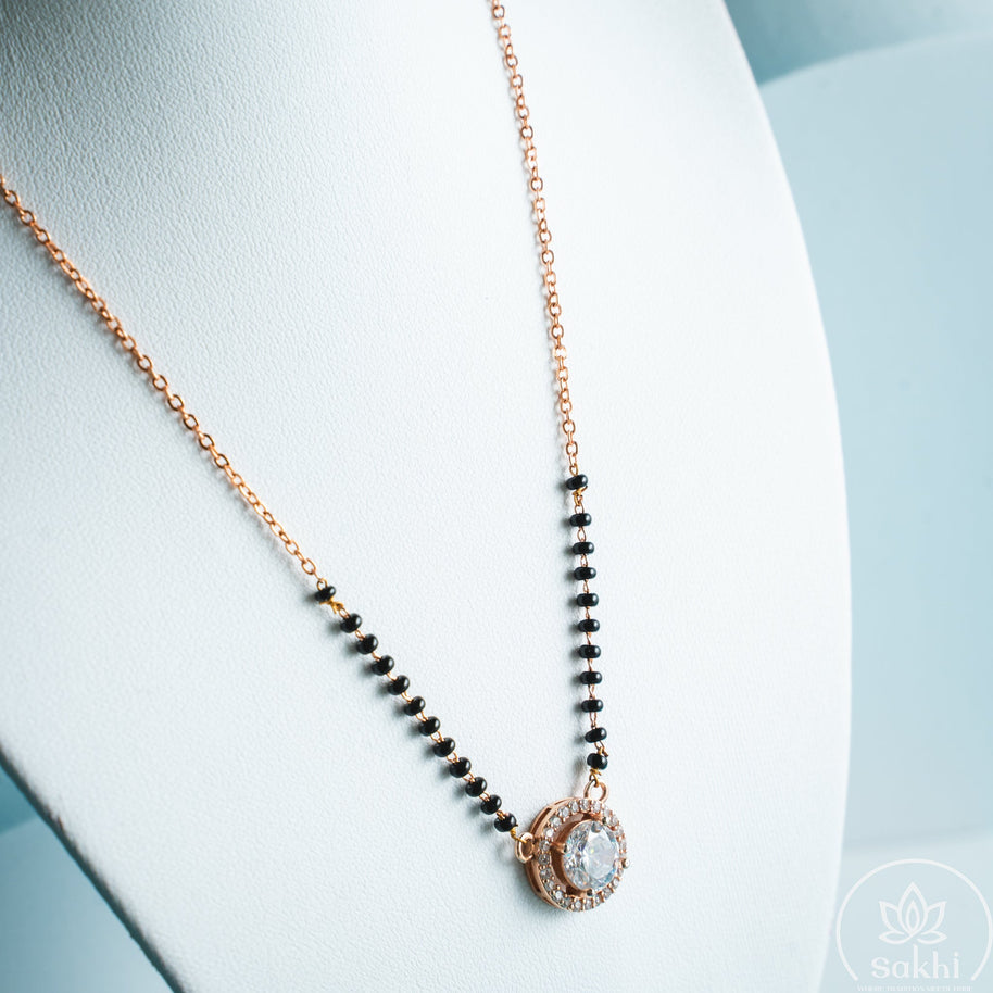 Solitaire Halo Black Beads Necklace