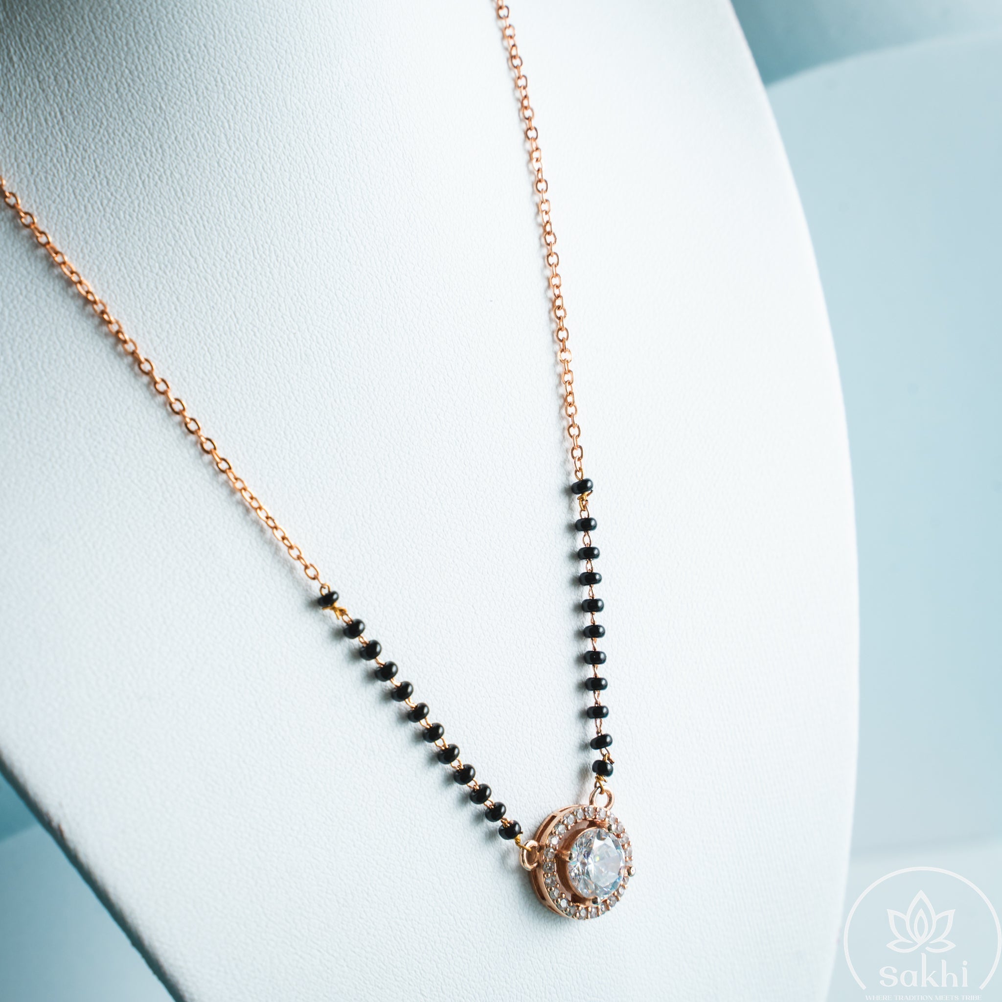 Solitaire Halo Black Beads Necklace