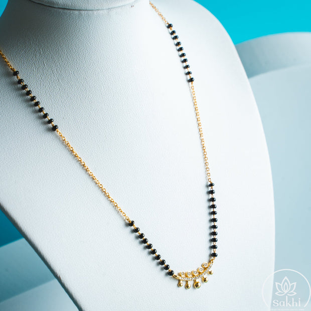 Golden Bloom Black Beads Necklace