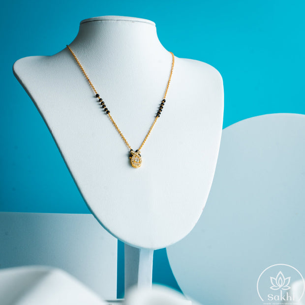 Teardrop Bow Black Beads Necklace