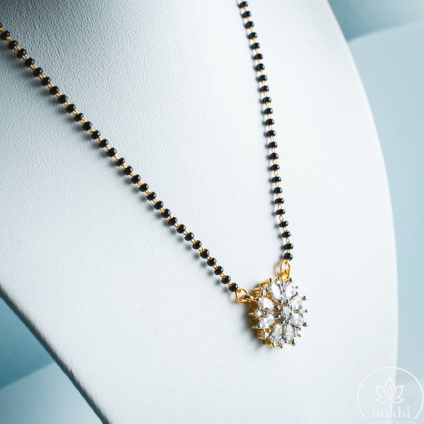 Starburst Radiance Black Beads Necklace