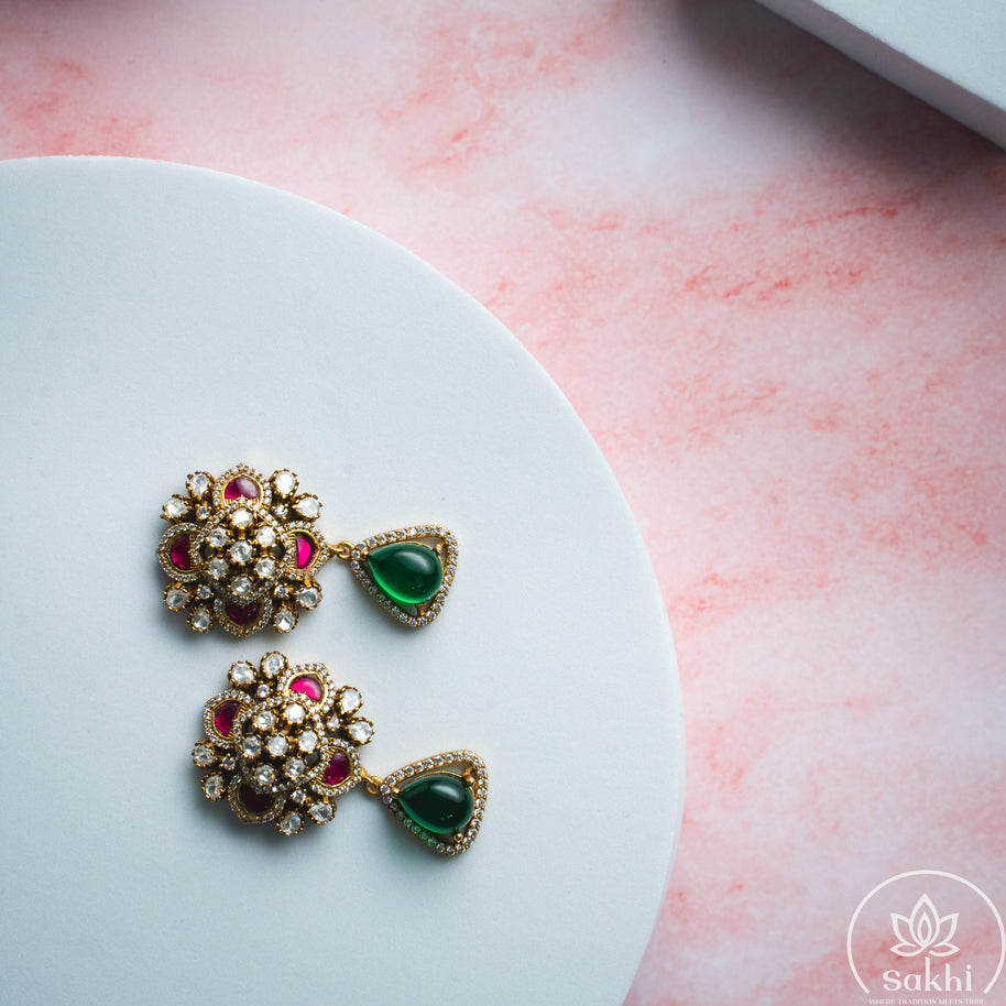 Emerald Noor Studs