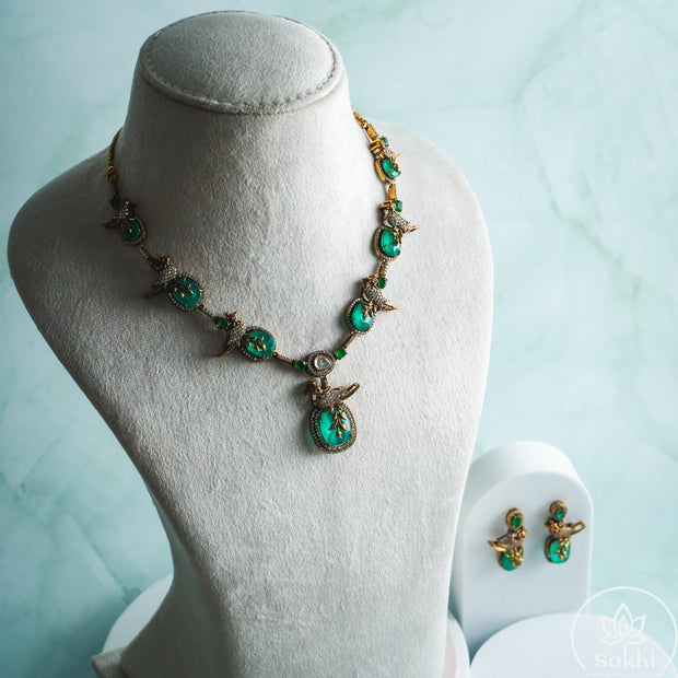 Parrot Green Stone Necklace Set