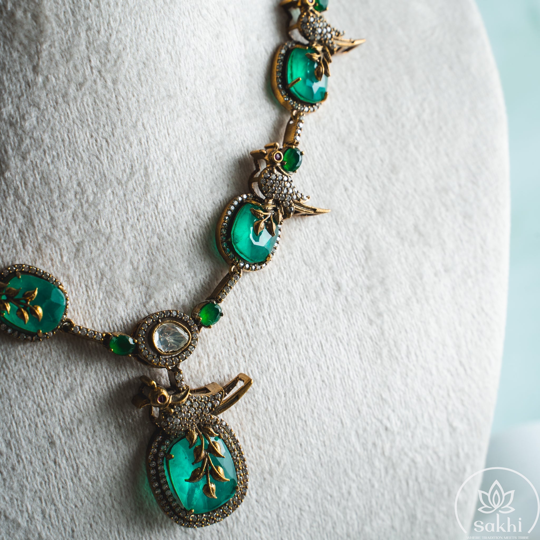 Parrot Green Stone Necklace Set