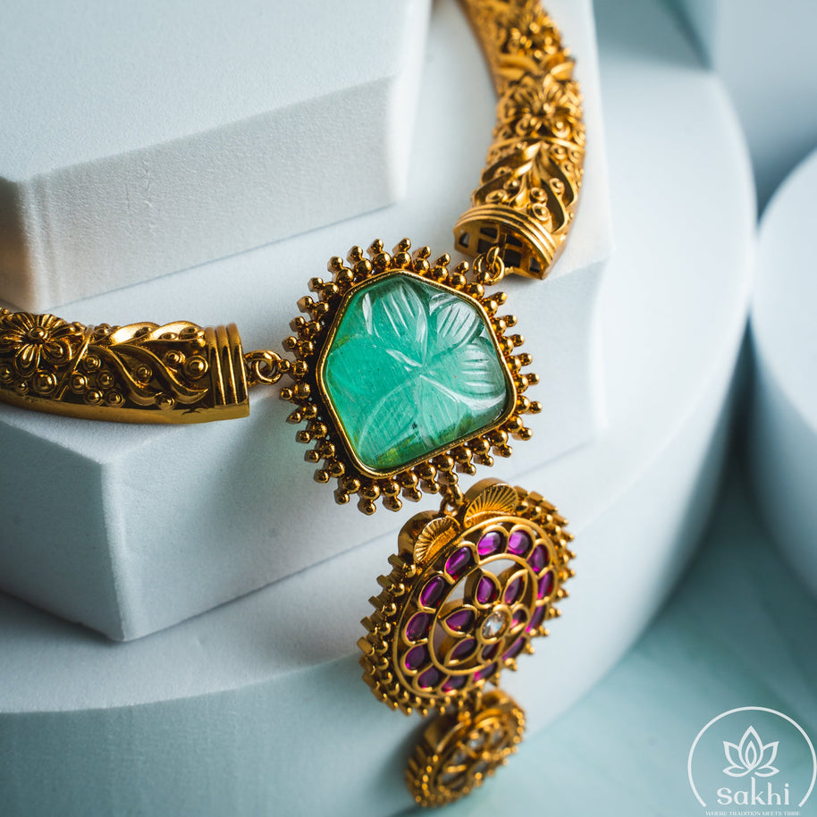 Kundan Green Stone Necklace Set