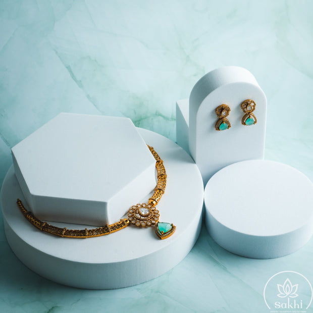 Elegant Stone Necklace Set (Green)