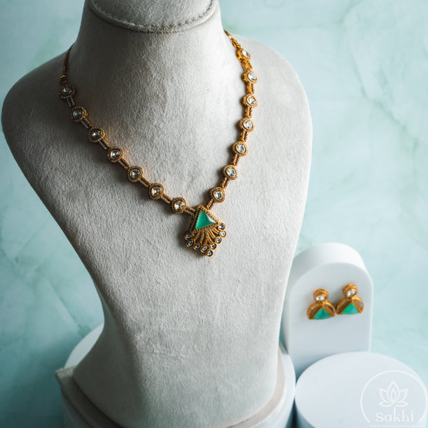 Stylish Stone Necklace Set (Mint Green)