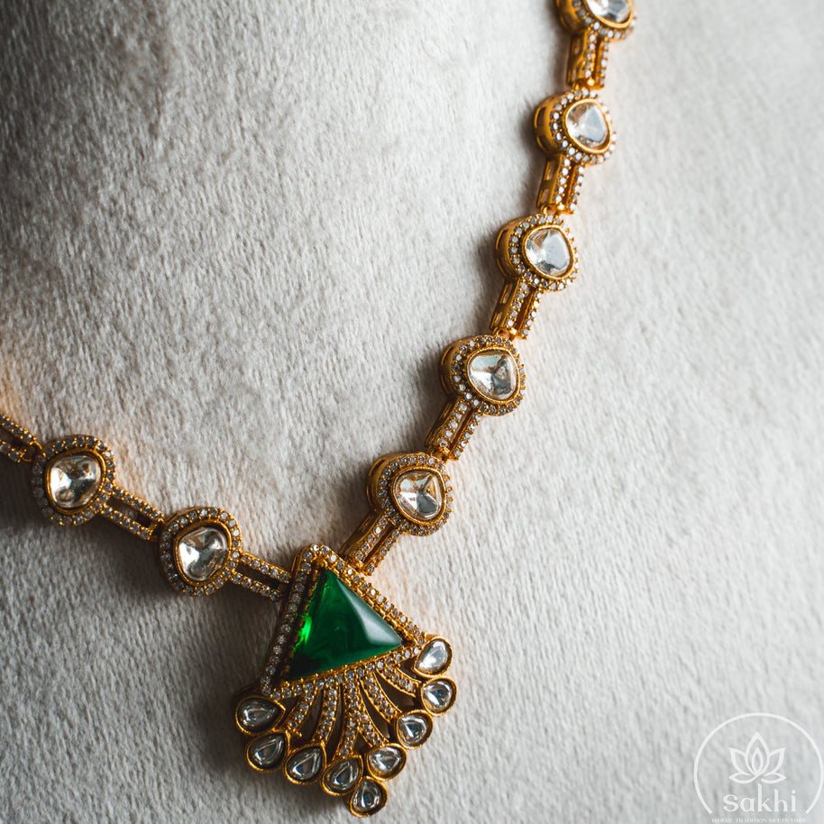 Stylish Stone Necklace Set (Green)