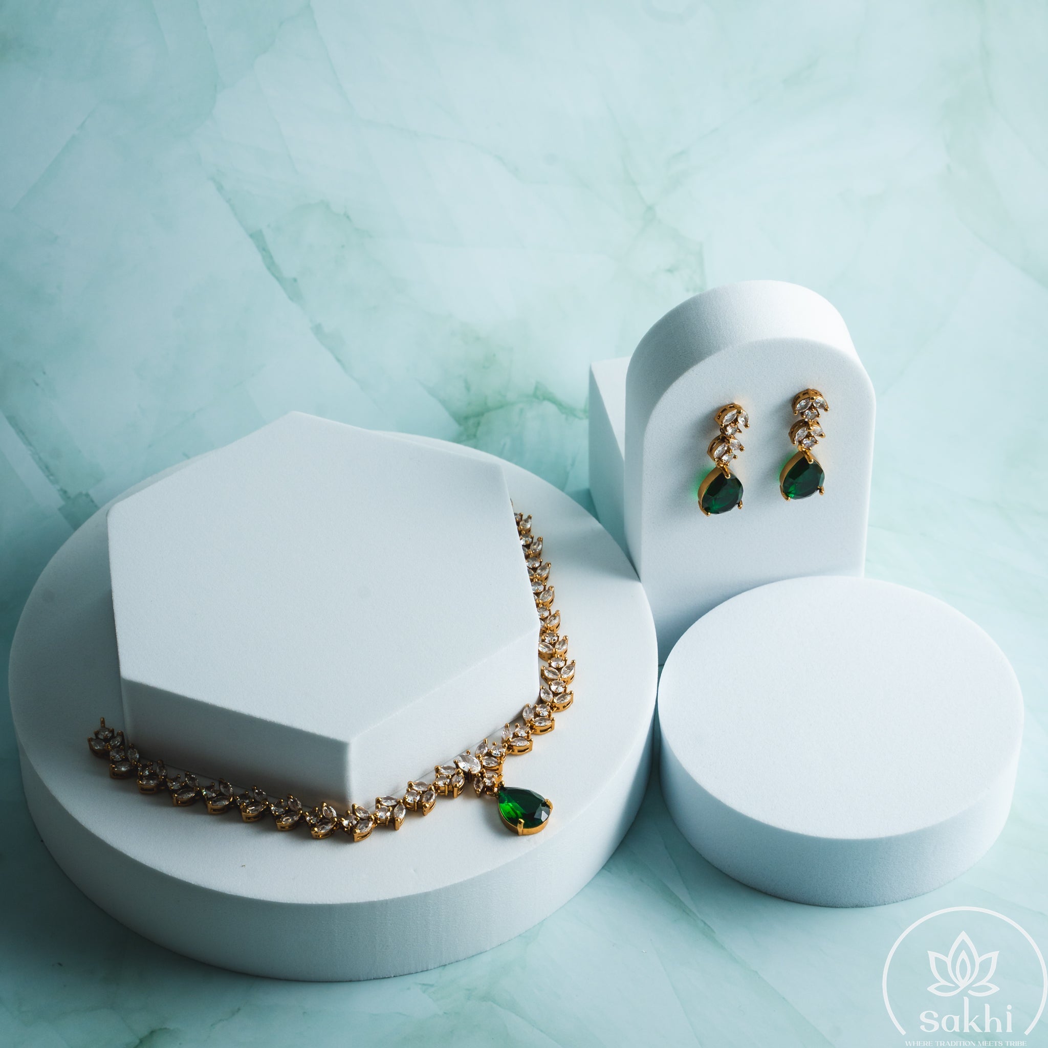 Elegant Emerald Leaf CZ Necklace Set