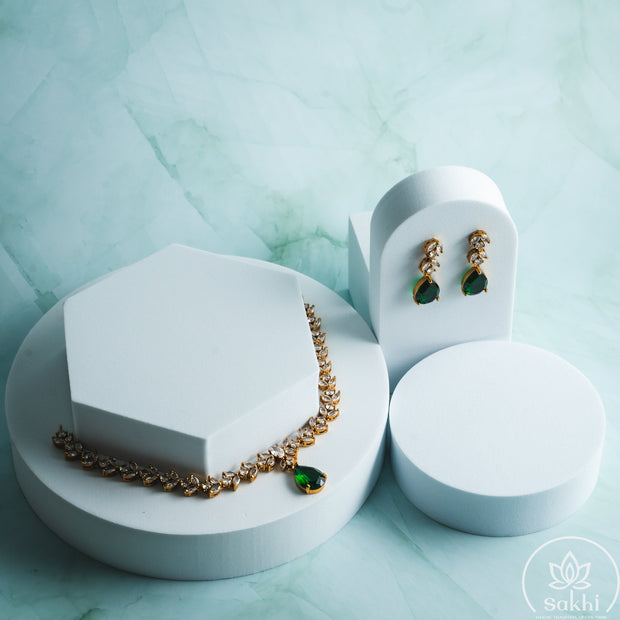 Elegant Emerald Leaf CZ Necklace Set