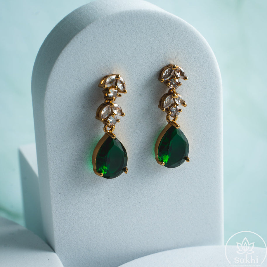 Elegant Emerald Leaf CZ Necklace Set