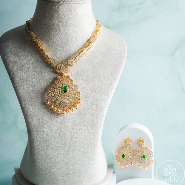 Diamond look-alike Necklace Set