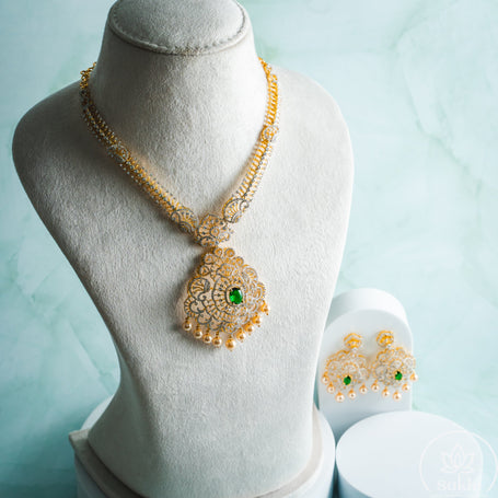Diamond look-alike Necklace Set