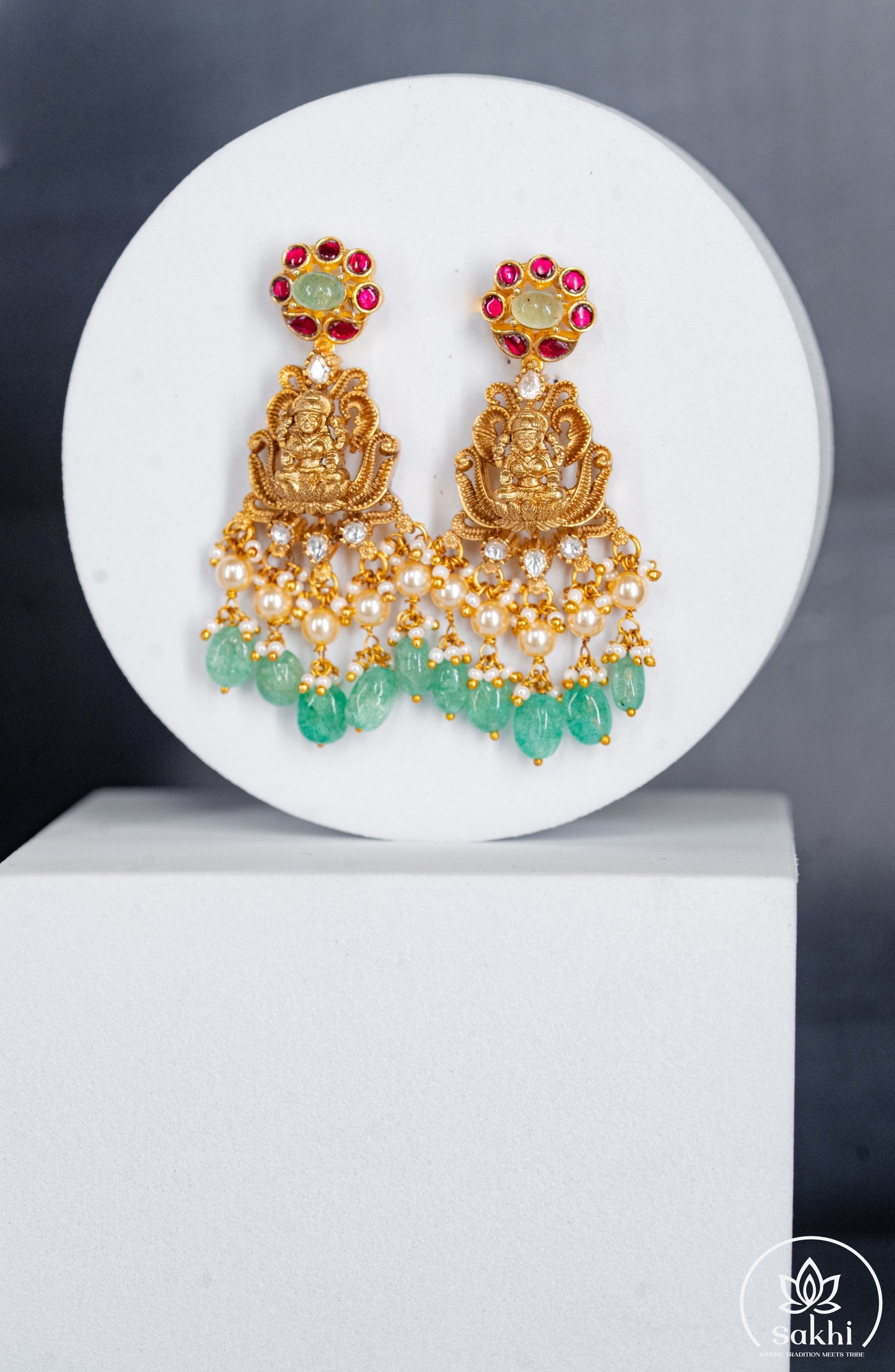 Gold-Polish Lakshmi Choker Necklace Set with Green Beads and Kundan