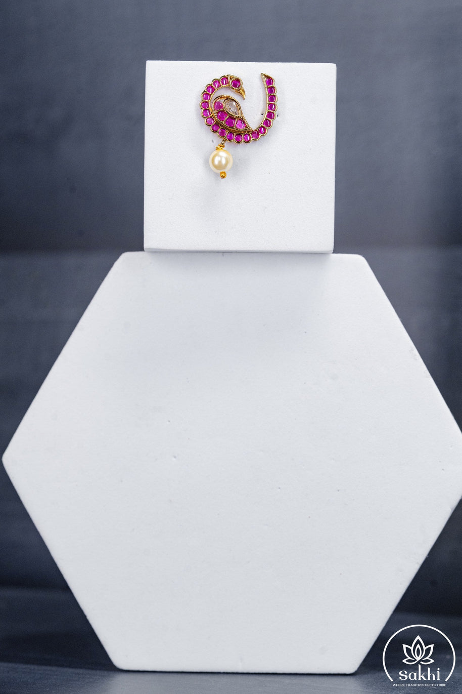 Bird Motif Pota Stone Necklace Set