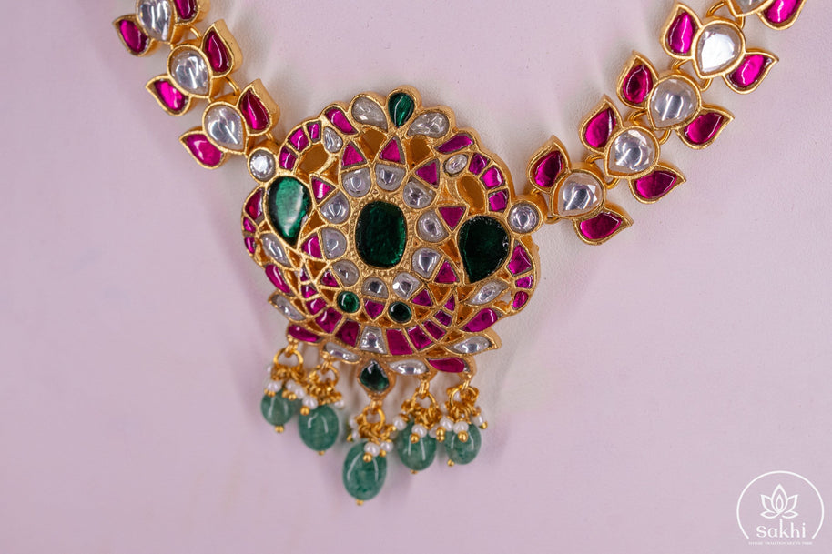 Elegant Floral Jadau Kundan Necklace with Green Bead Drops