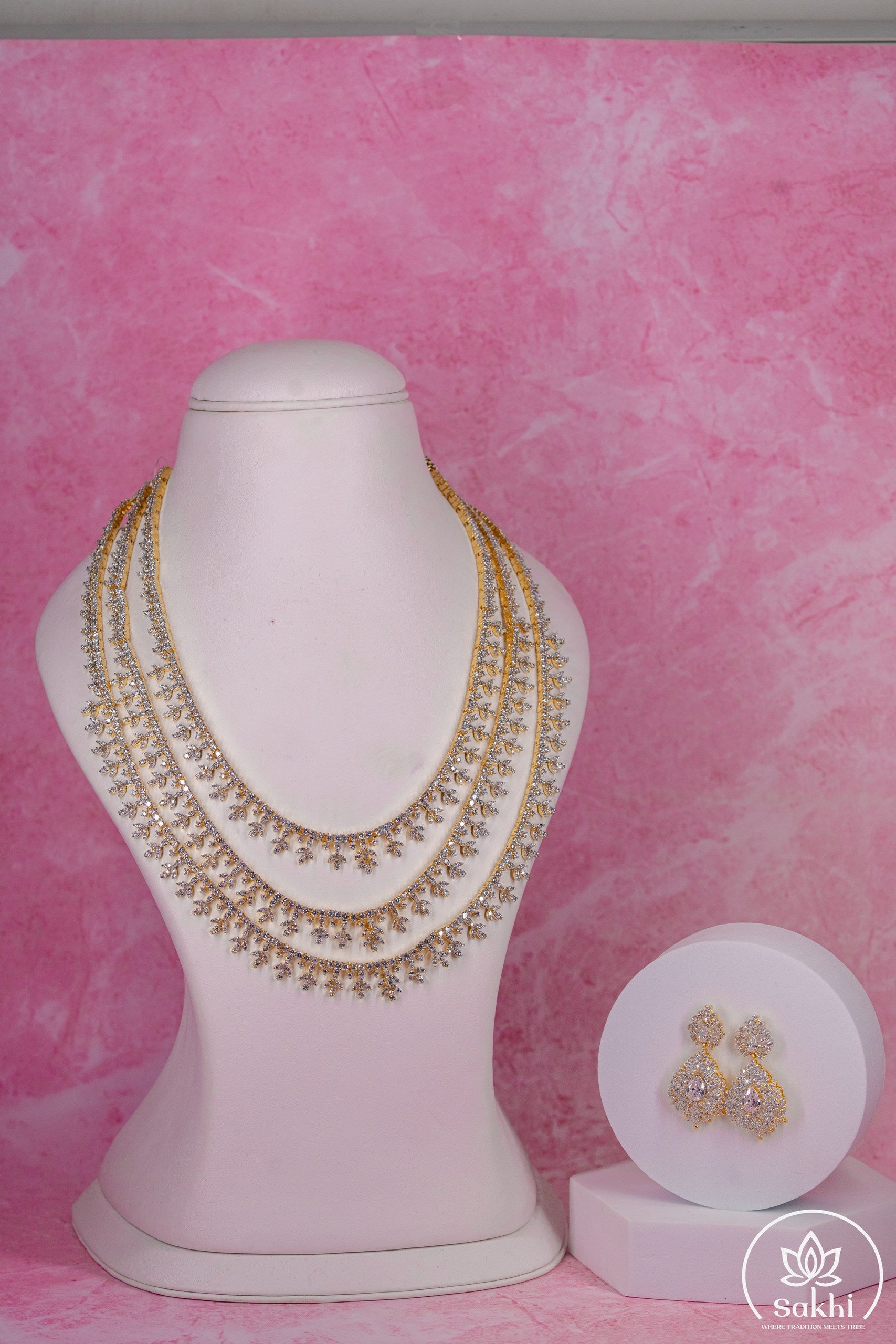 Elegant Layered Diamond Finish Necklace Set