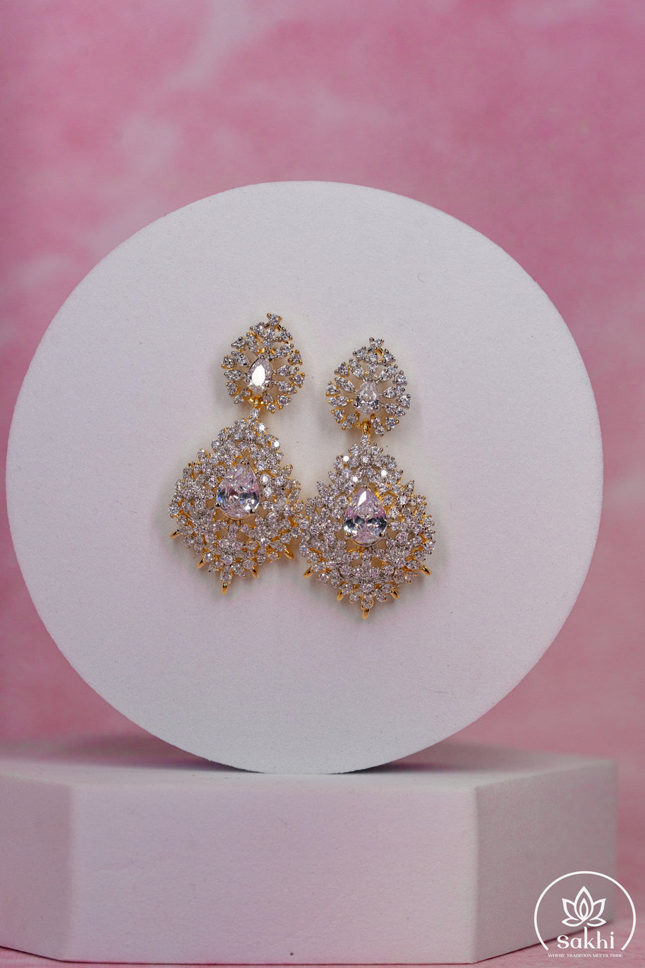 Elegant Layered Diamond Finish Necklace Set