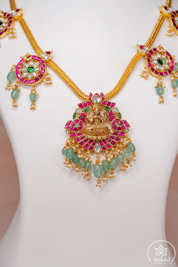 Elegant Jadau Kundan Lakshmi Motif Necklace Set