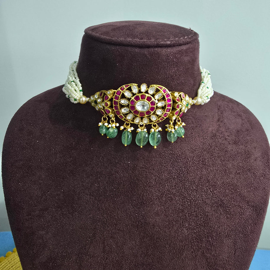 Pearl Choker with Jadau Kundan Pendant