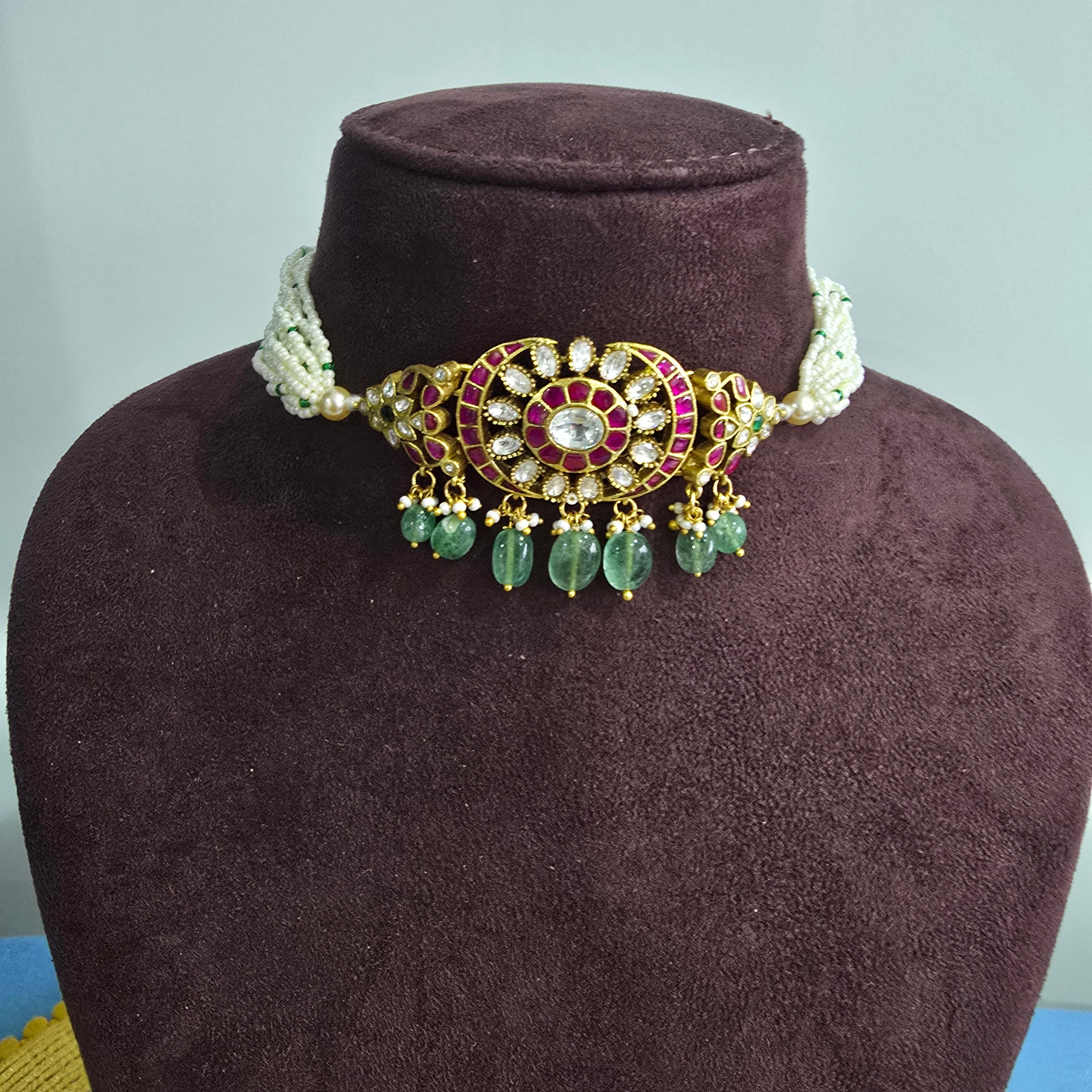 Pearl Choker with Jadau Kundan Pendant